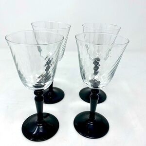 Set of 4 Vintage 1980’s Luminarc Optic Swirl Wine Glasses/Goblets Made in France